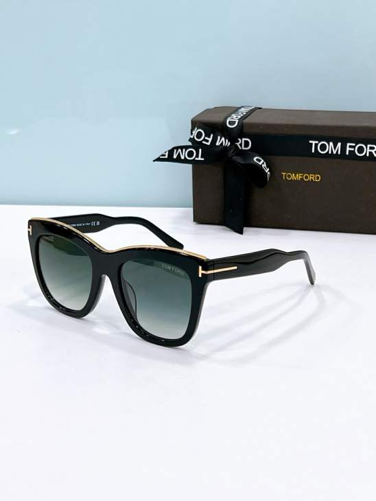 Picture of Tom Ford Sunglasses _SKUfw79566675fw
